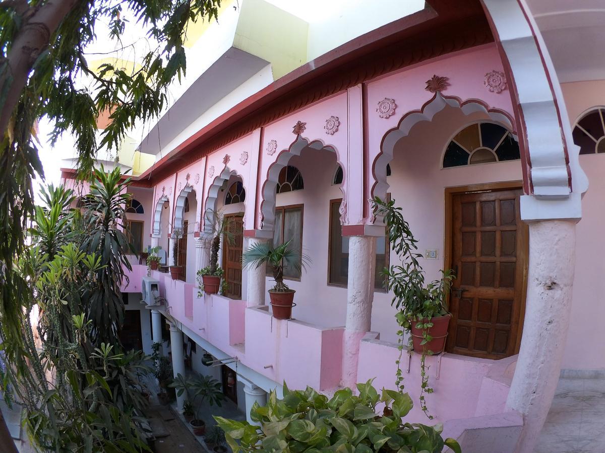 Aroma Hotell Pushkar Exteriör bild