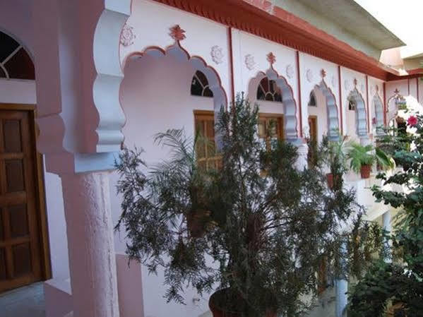 Aroma Hotell Pushkar Exteriör bild